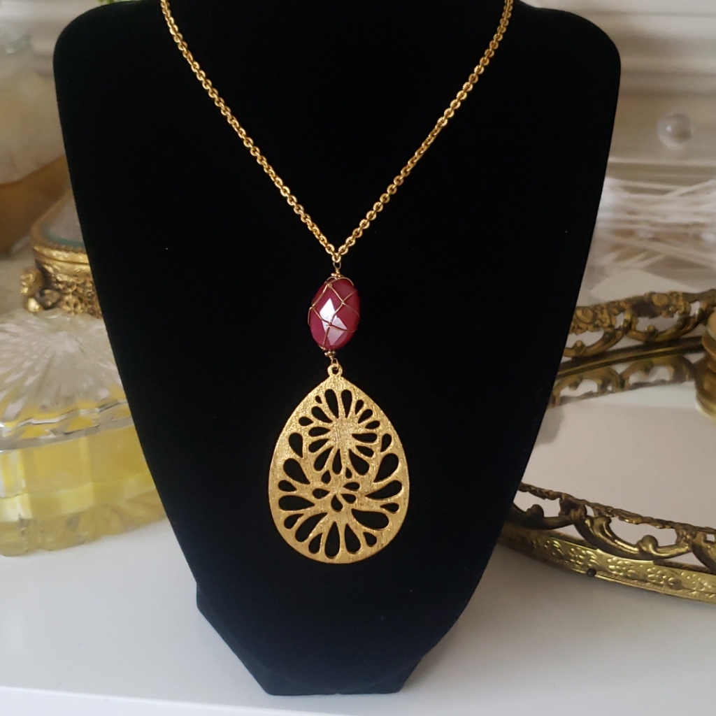 Sparkling Sage Necklace